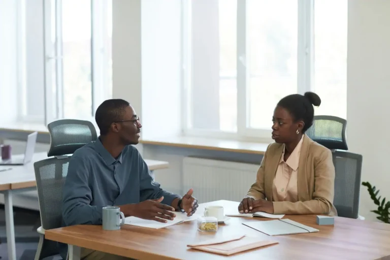 Communication assertive : s&rsquo;affirmer sans agresser ni se soumettre