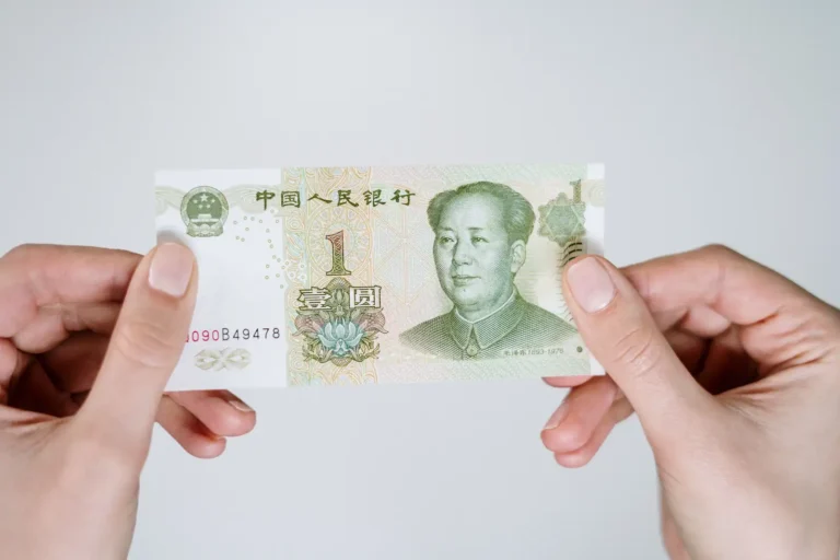 Conversion yuan euro : lire le taux et payer moins de frais