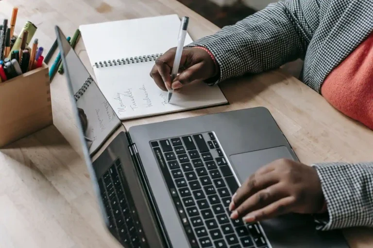 Offre d’emploi Indeed : comprendre ce que le moteur affiche