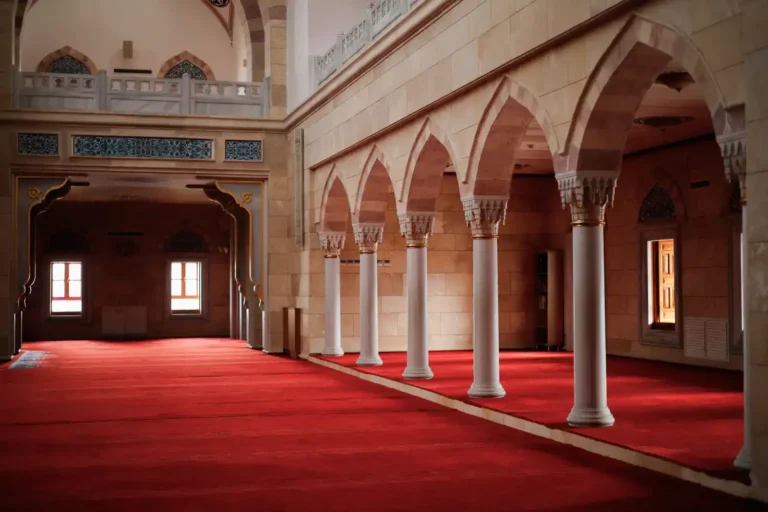 Se reconvertir en islam : le mot, l&rsquo;acte et le droit français
