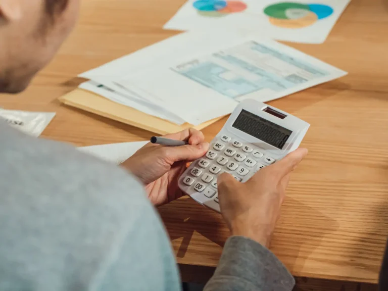 Calcul de l&rsquo;impôt en frais réel : la méthode et les seuils