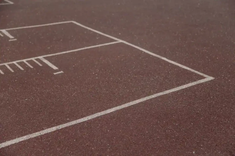 Conversion yard : combien ça vaut vraiment en mètres, pieds et miles